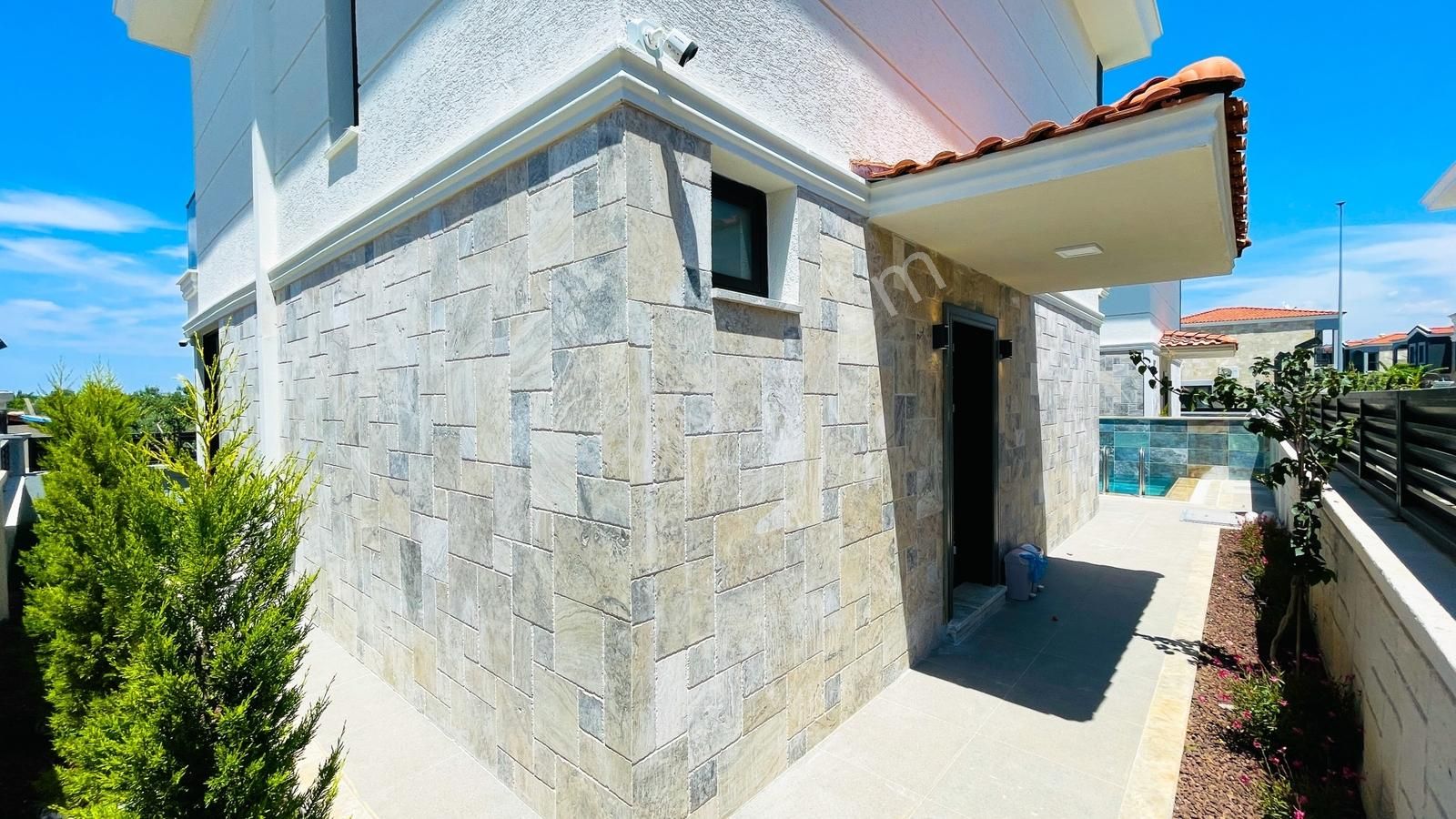 Kuşadası Davutlarda 3+1 Satılık Özel Havuzlu Villa! - Görsel 4