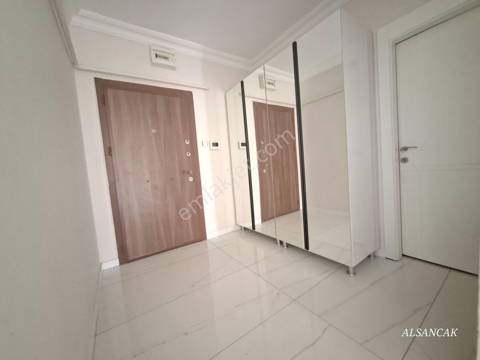 Ahi Mesut Mahallesinde Sitede 3+1 Krediye Uygun Geniş Yapılı Daire 2 Banyolu Kilerli - Görsel 22