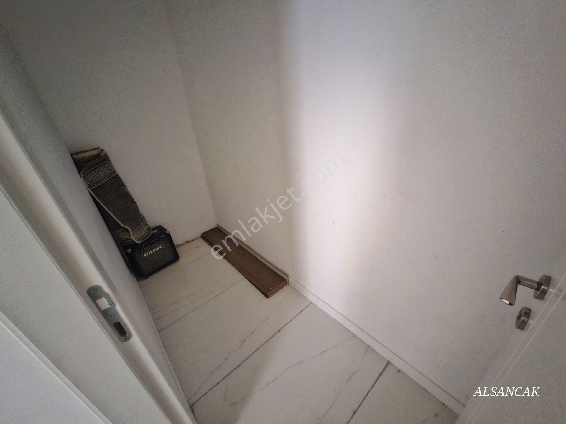 Ahi Mesut Mahallesinde Sitede 3+1 Krediye Uygun Geniş Yapılı Daire 2 Banyolu Kilerli - Görsel 25