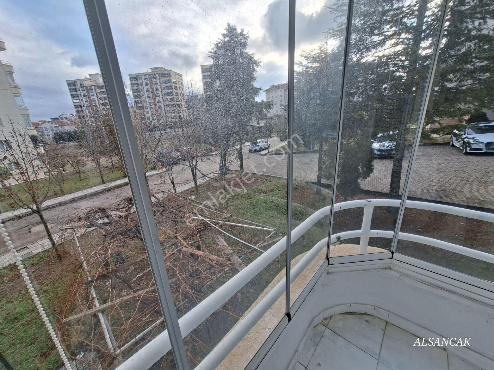 Ahi Mesut Mahallesinde Sitede 3+1 Krediye Uygun Geniş Yapılı Daire 2 Banyolu Kilerli - Görsel 6