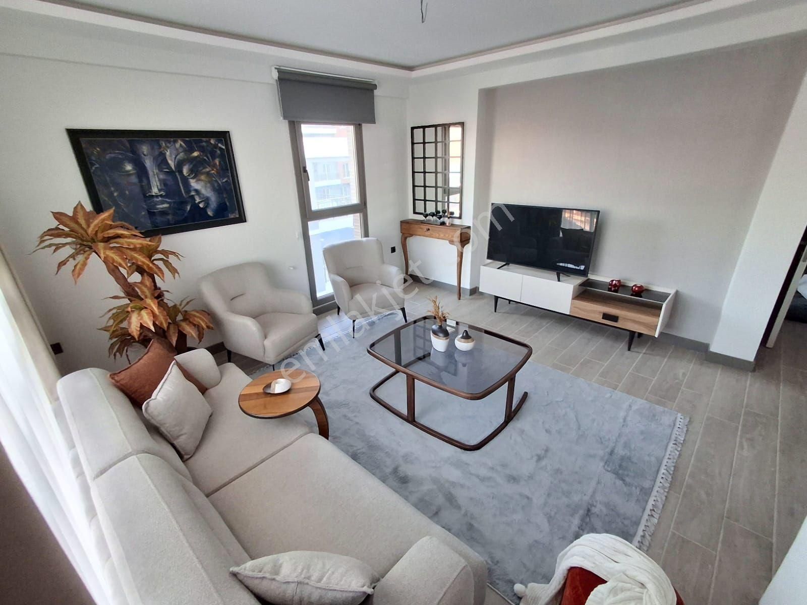 Havuzlu Site İçerisi Ara Kat Daire