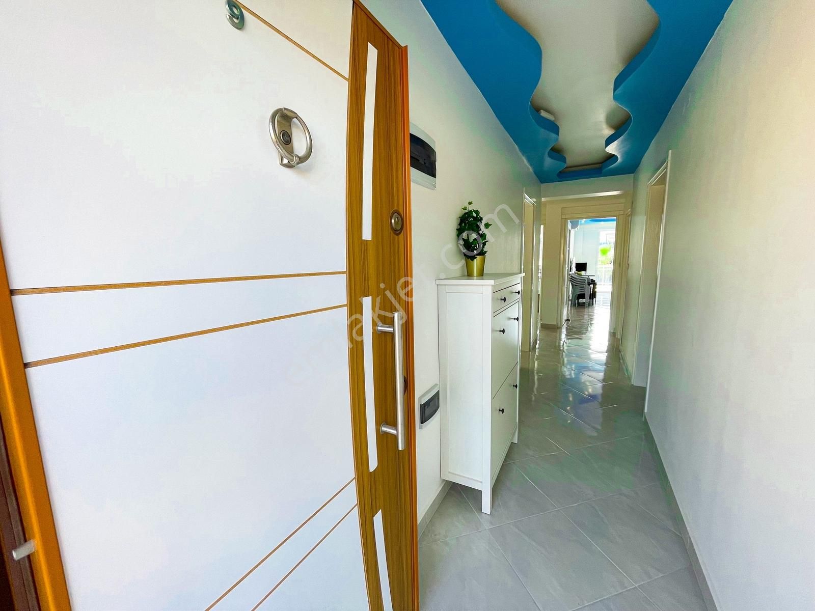 Villa Tv'den, 3+1 Havuzlu Sitede Deniz Manzaralı Eşyalı Daire - Görsel 17