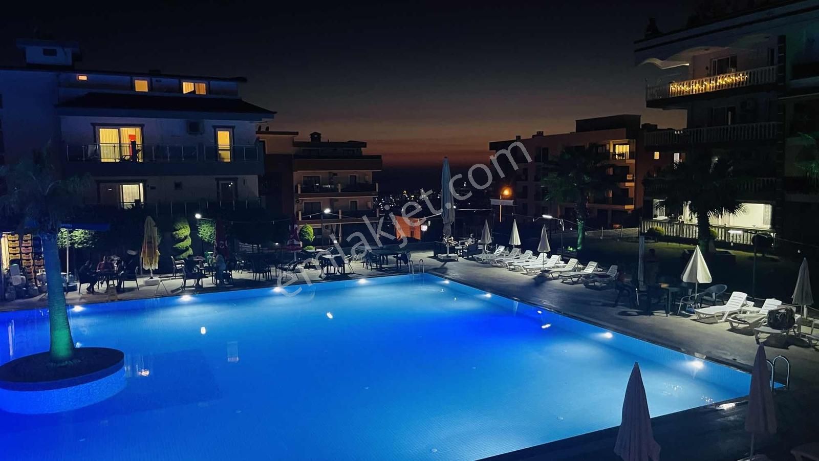 Villa Tv'den, 3+1 Havuzlu Sitede Deniz Manzaralı Eşyalı Daire