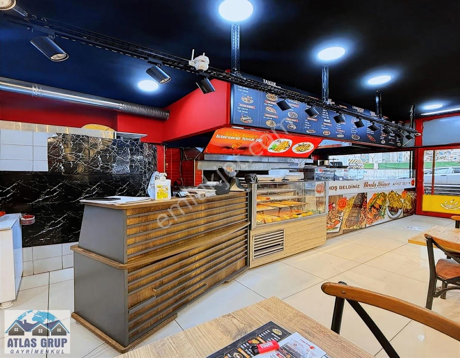 Okul Karşı Cadde Üzerinde Devren Döner Kebap Salonu