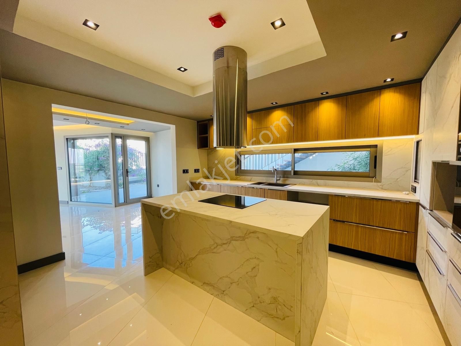 Plaja 270 Mt Müstakil Özel Havuzlu Asansörlü Lüks Villa - Görsel 22