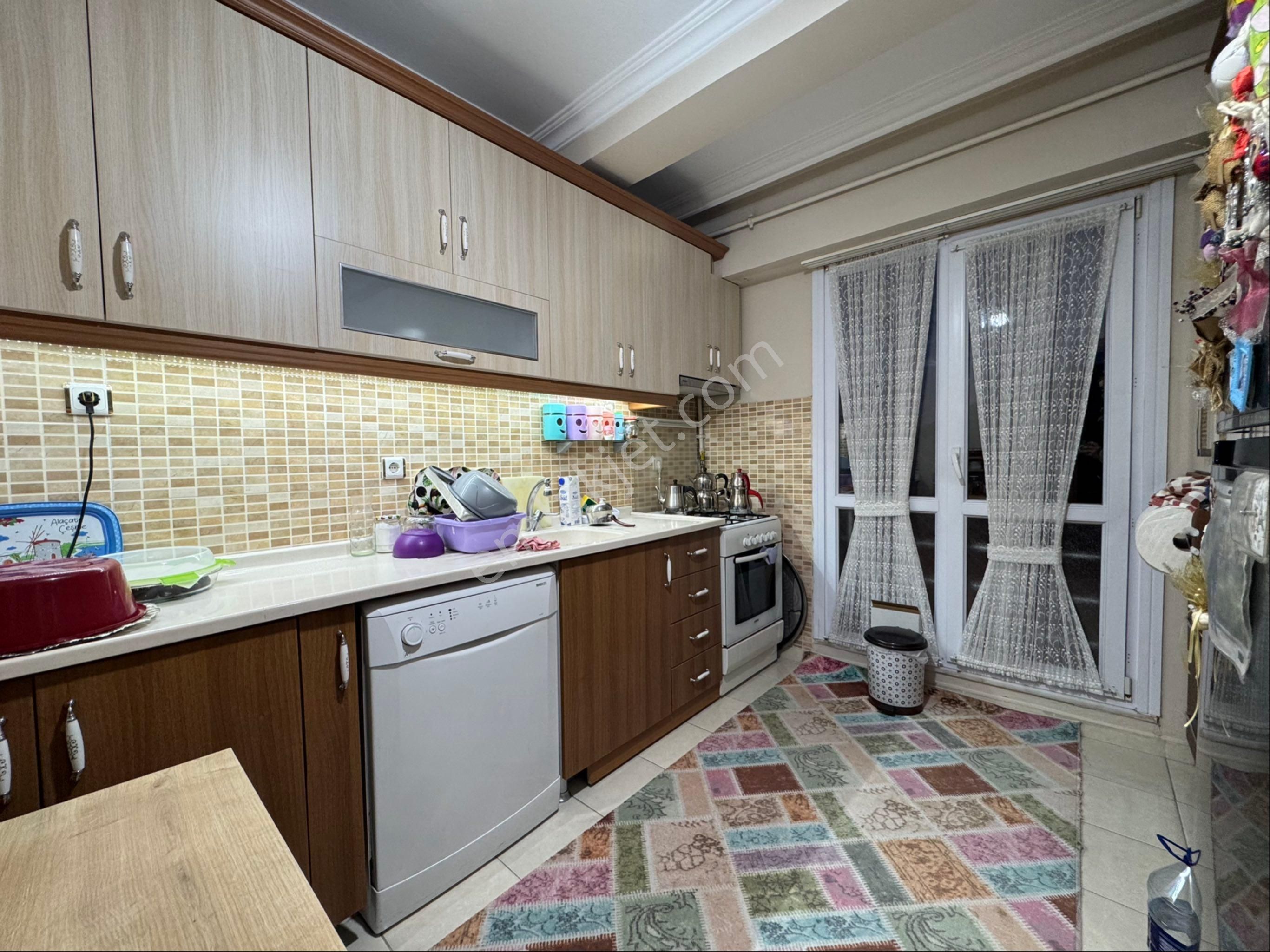 Cihangir’de 220m2 Özel Mimari Yüksek Tavan 4+2 Satılık Dubleks Daire - Görsel 8