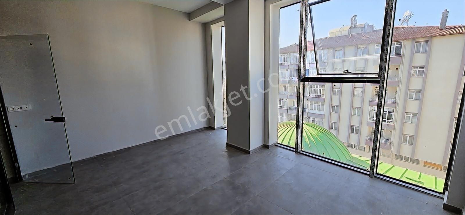 Msyapı Emlaktan Yemenoğlu Centerda Satılık Ofisler - Görsel 9
