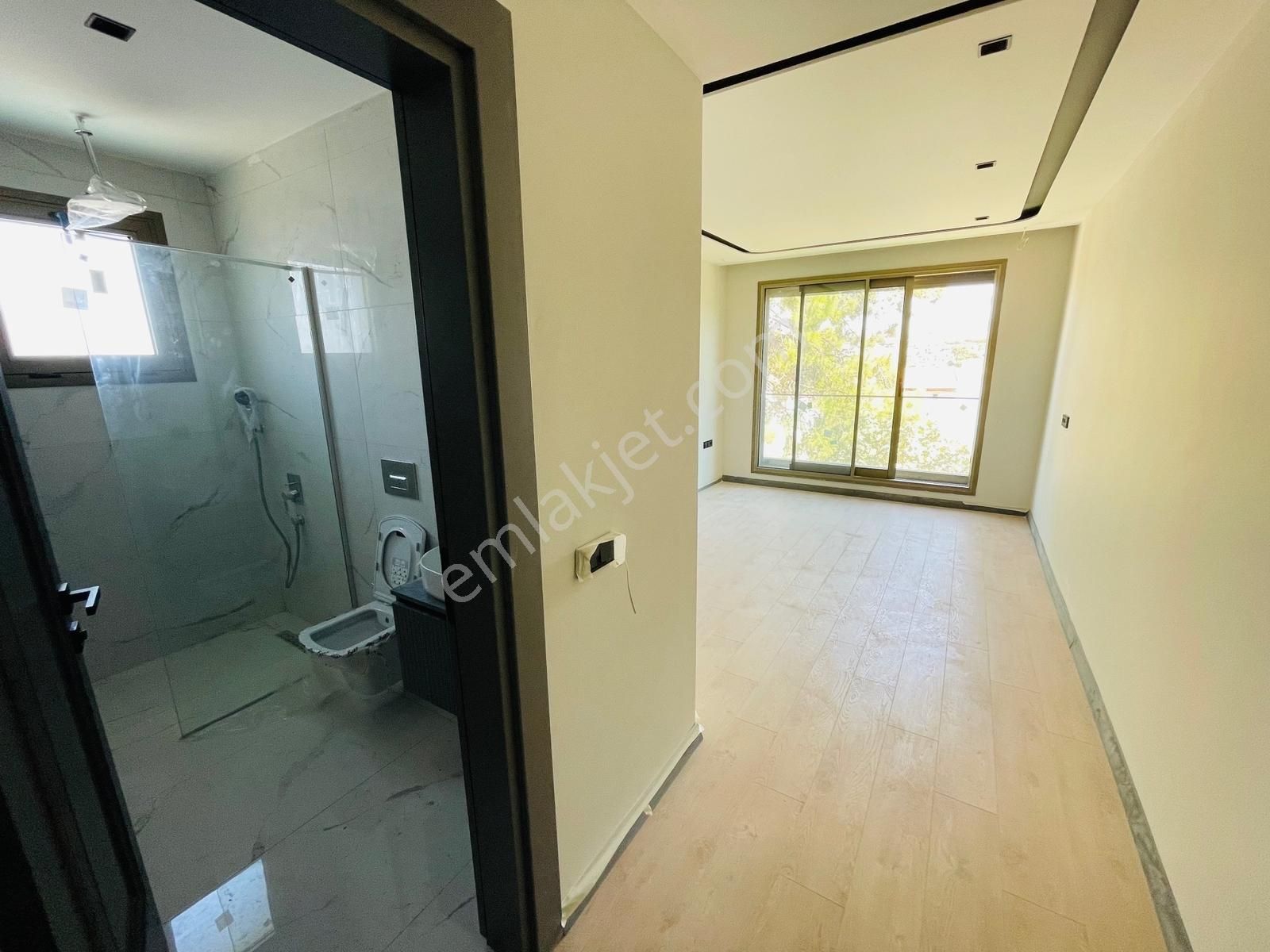 Plaja Sadece 250 Metre Köşe Konum! Satılık Müstakil Lüks Villa - Görsel 33