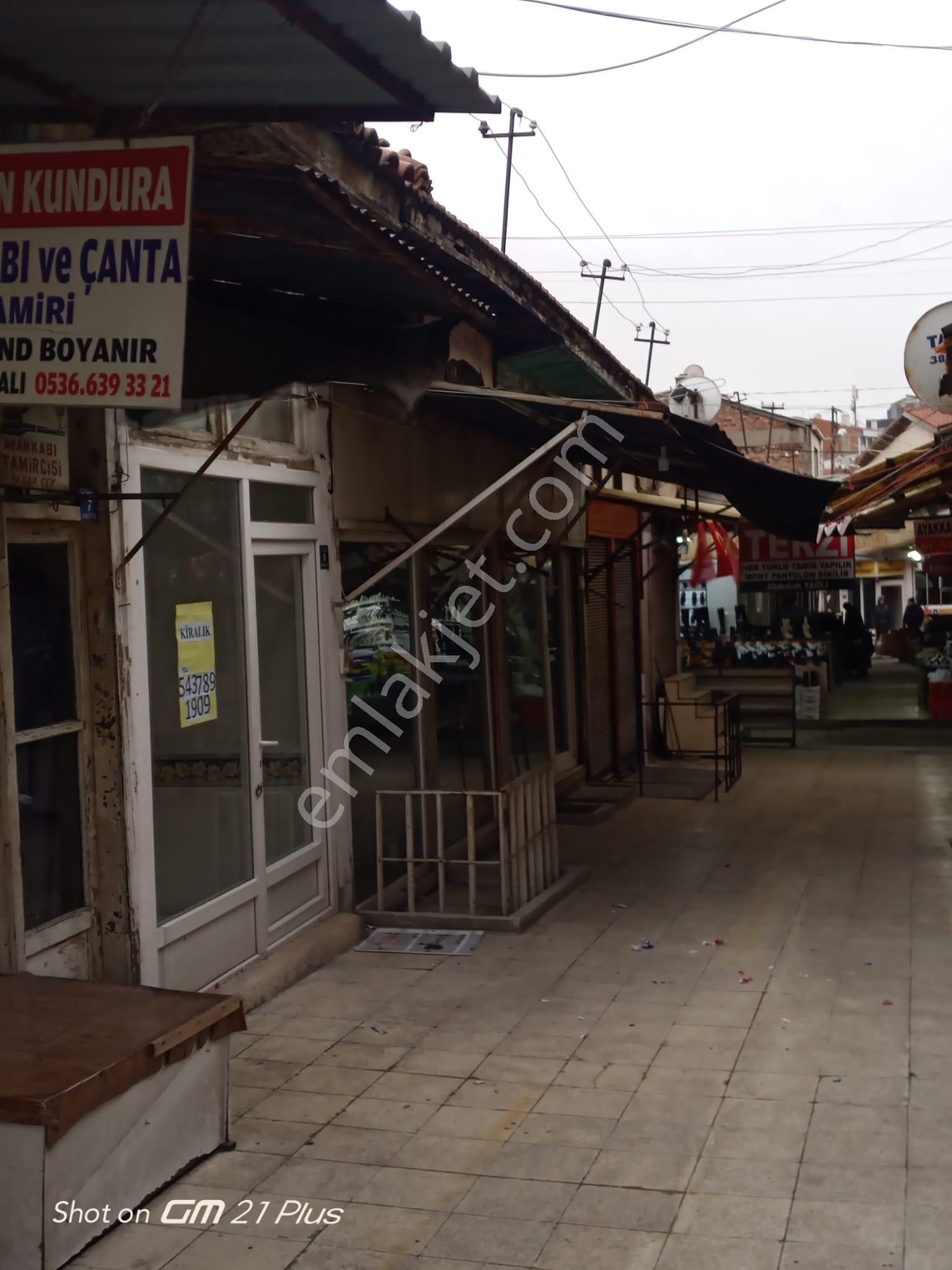 Saat Kulesi Yanı Arastada Kiralık Dükkan - Görsel 7