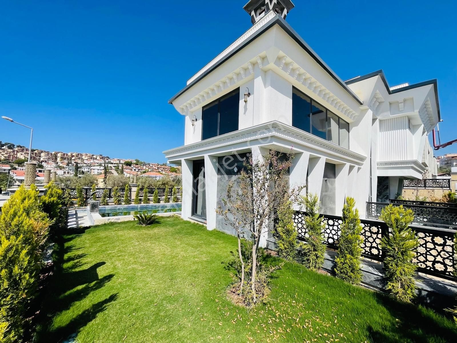 Geceyi Aydınlatan Satılık Villa - Görsel 10