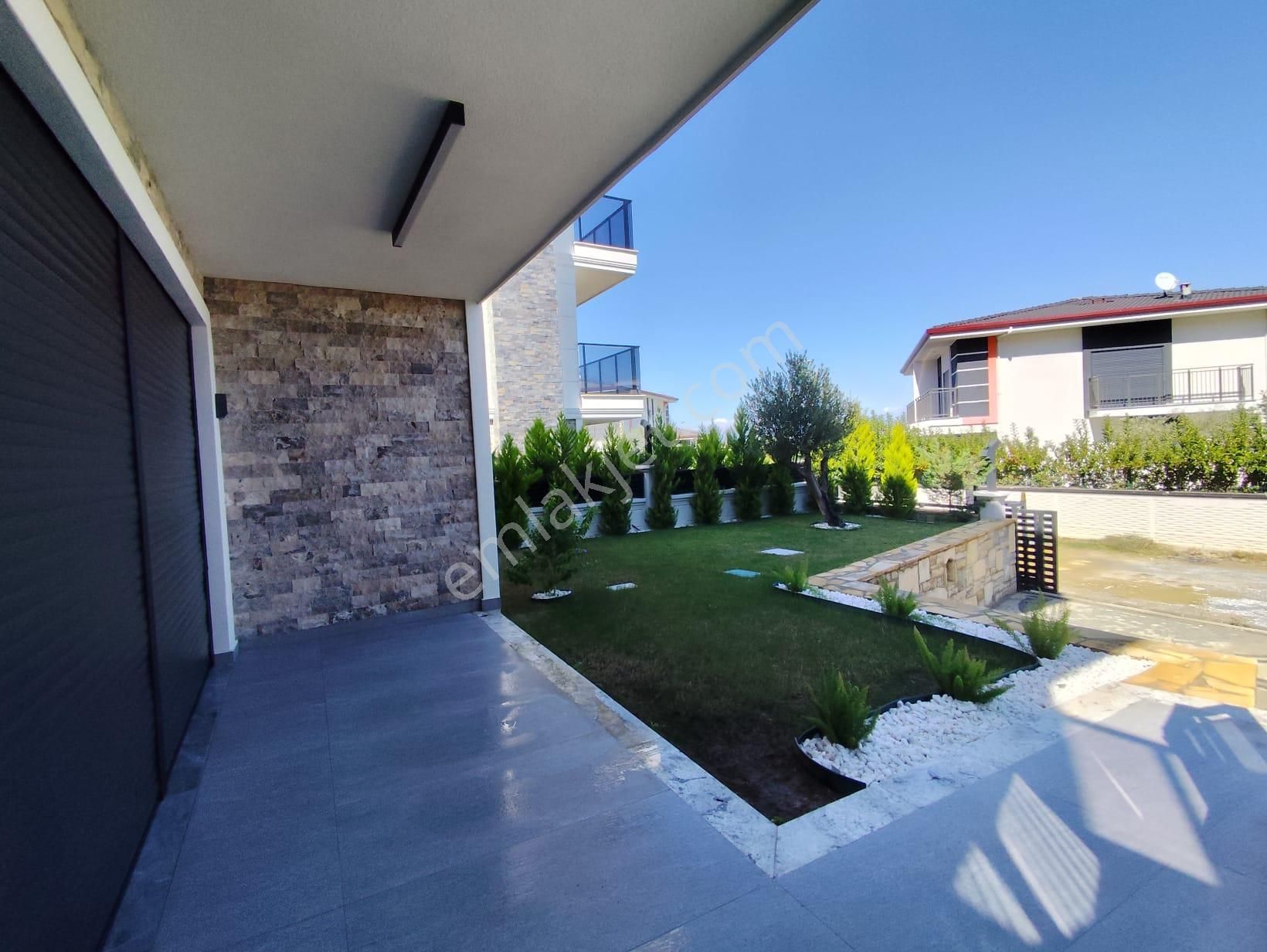 Davutlar'da Özel Havuzlu Müstakil Akıllı Villa - Görsel 8