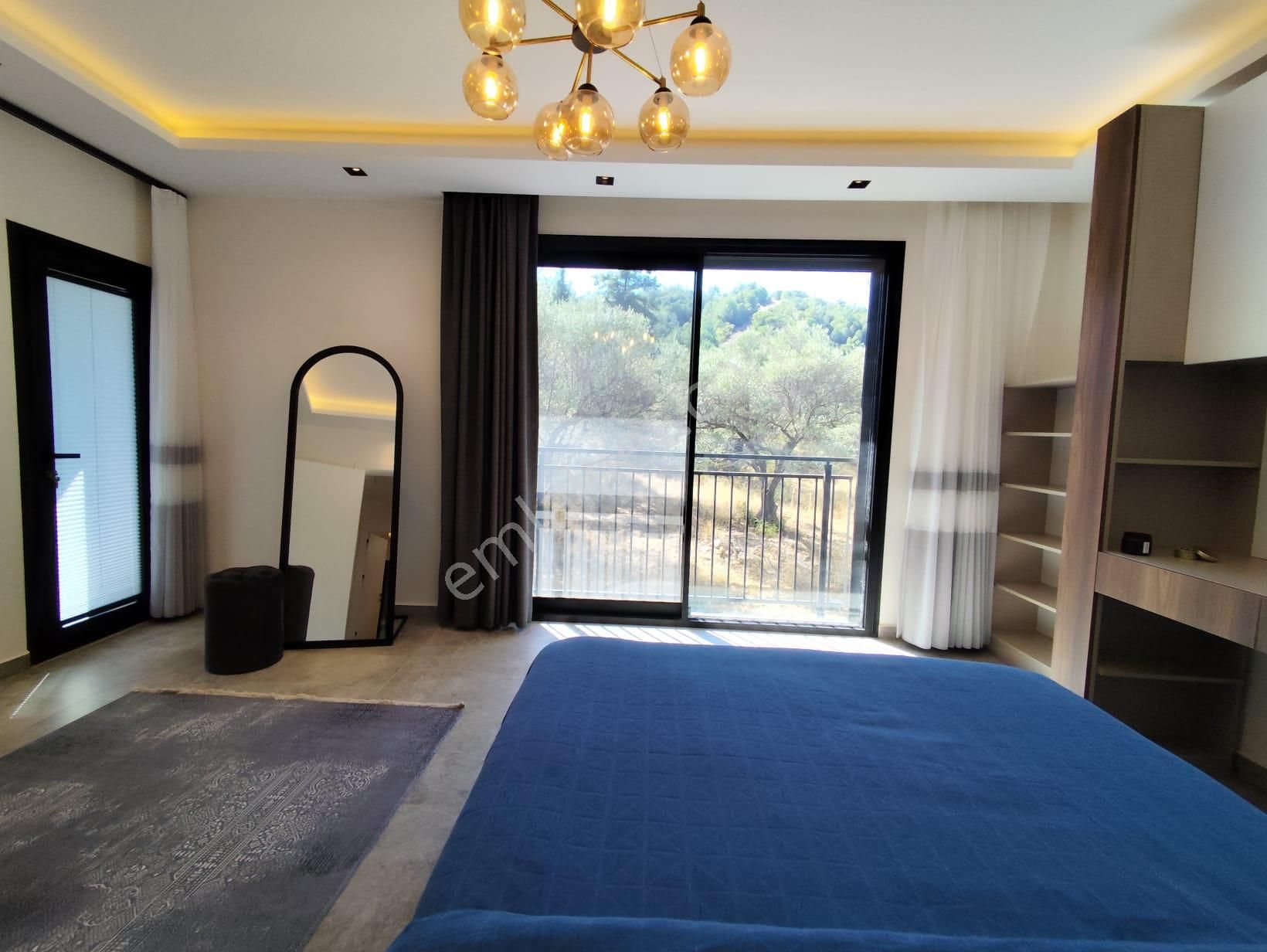 Davutlar'da Özel Havuzlu Müstakil Akıllı Villa - Görsel 21