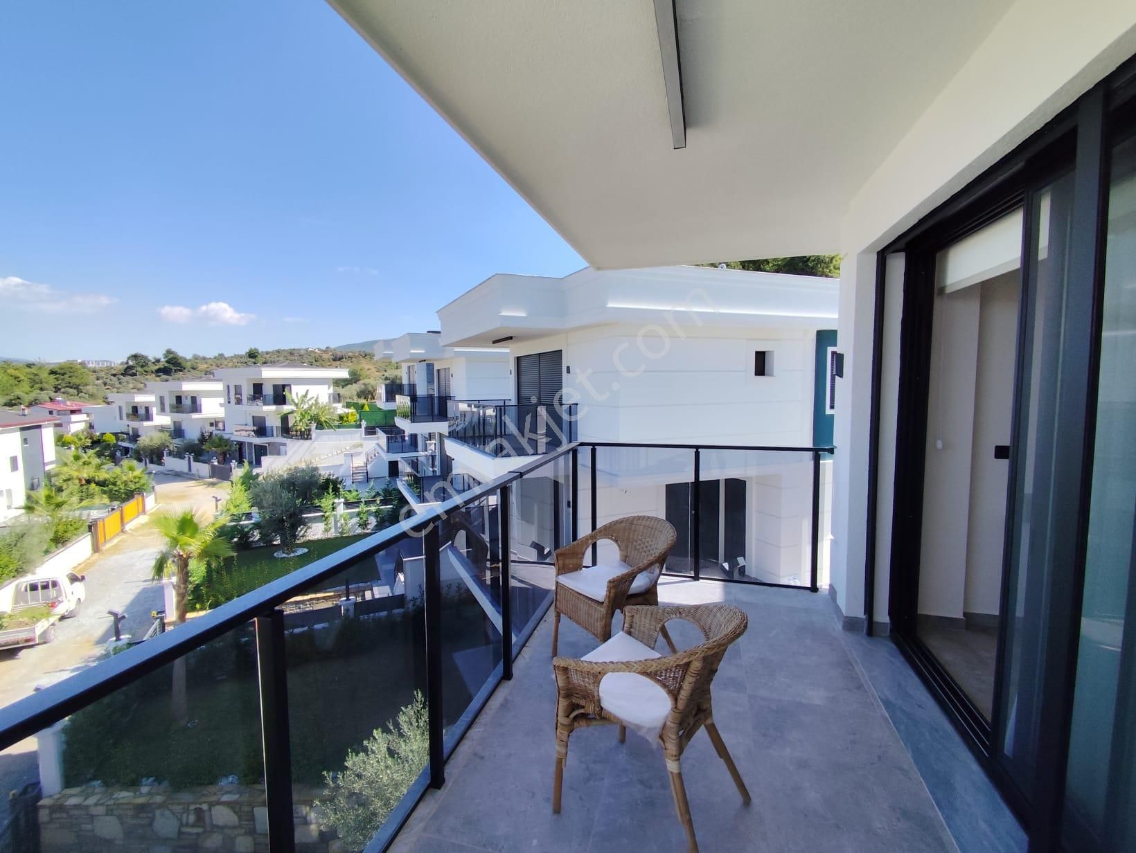 Davutlar'da Özel Havuzlu Müstakil Akıllı Villa - Görsel 10