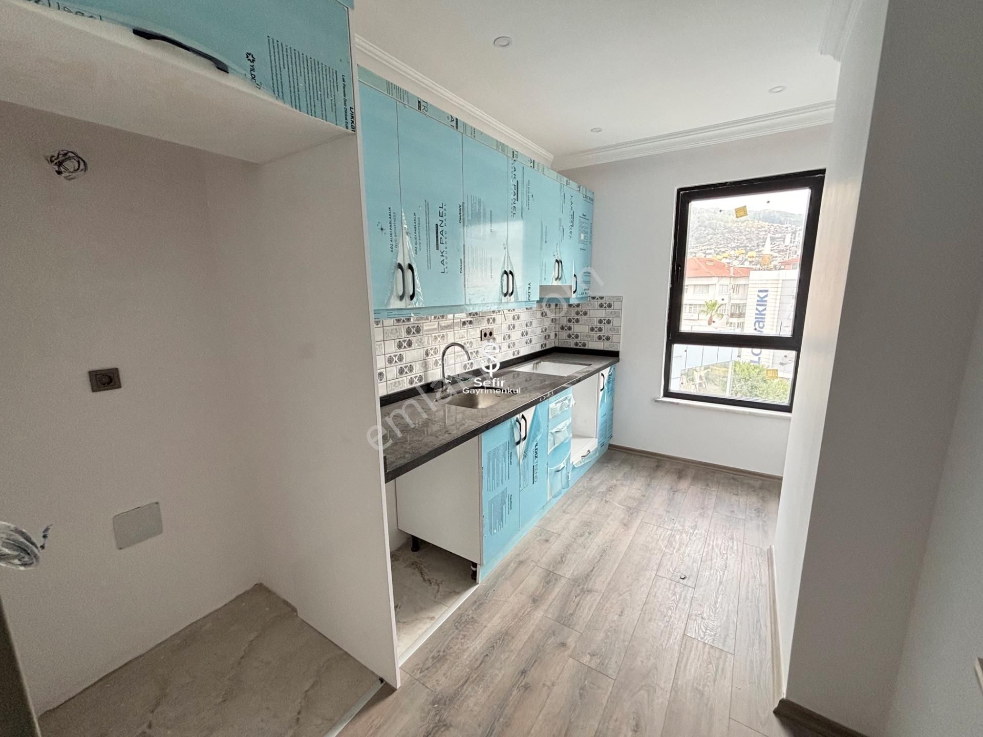 Alanya Merkez'de Kiralık 2+1 Ayrı Mutfak Geniş Ofis - Görsel 11