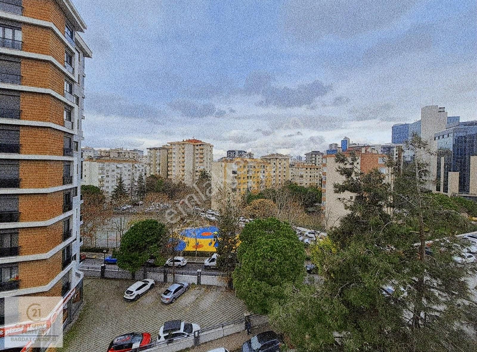 Kozyatağı Merkezi Konumda Satılık Sıfır 3+1 Daire - Görsel 16