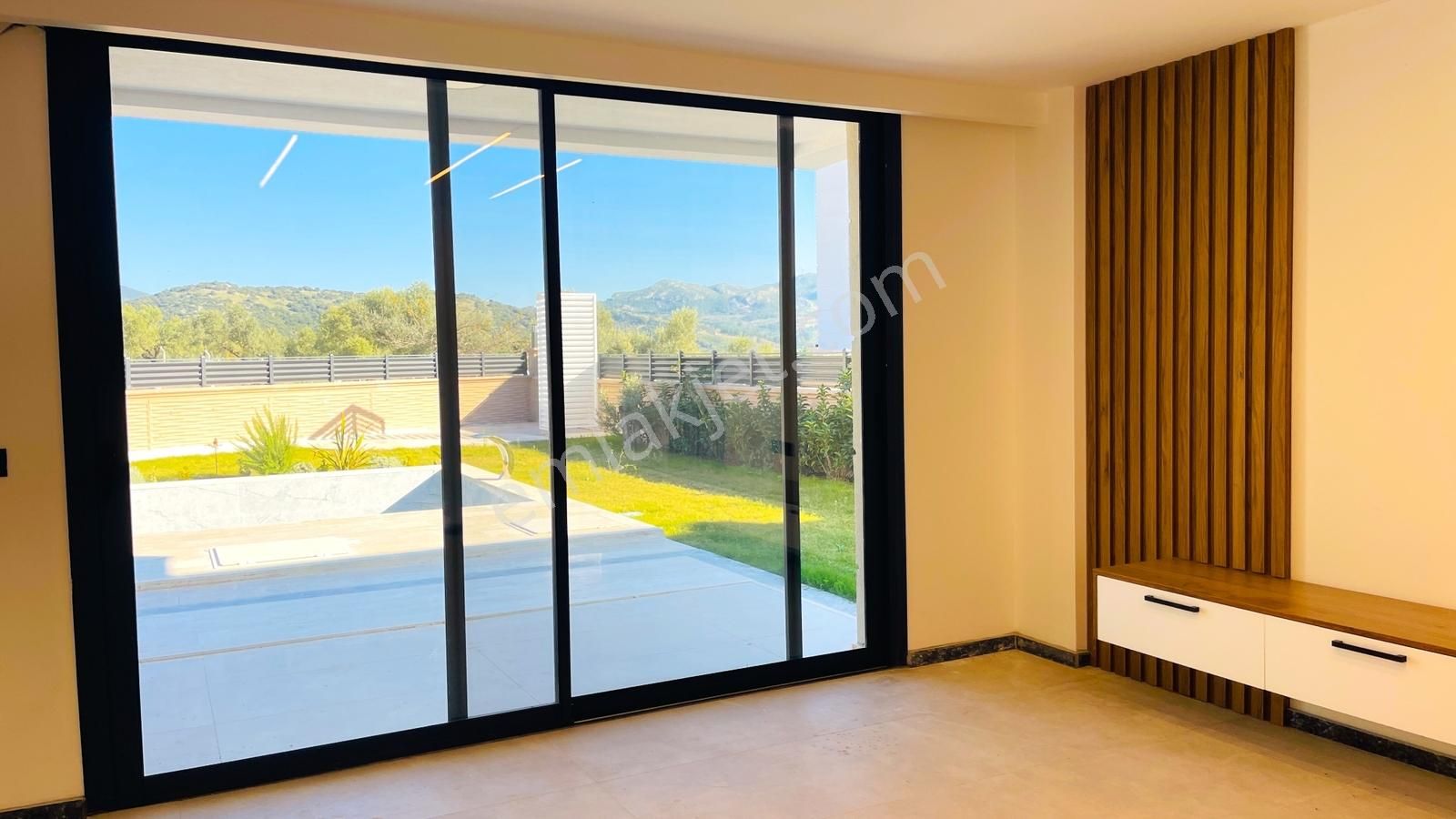 Böylesi Zor Bulunur | Yavansuda 572 M² Arsa, Özel Havuzlu Villa - Görsel 7