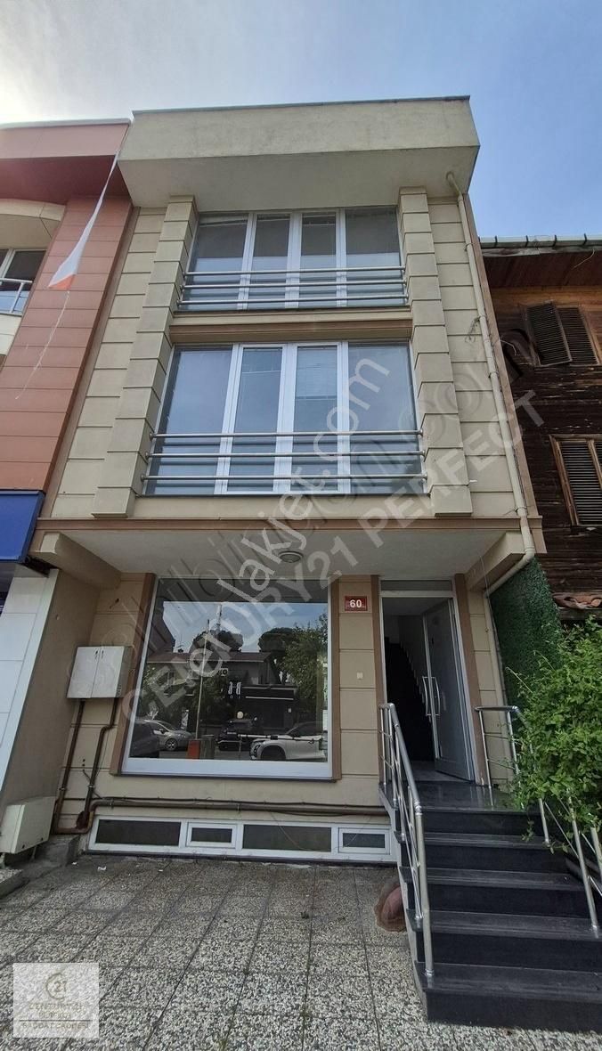 Koşuyolu Cadde Üzeri, Boş Net 400 M2 Komple Bina Tekliflere Açık - Görsel 7