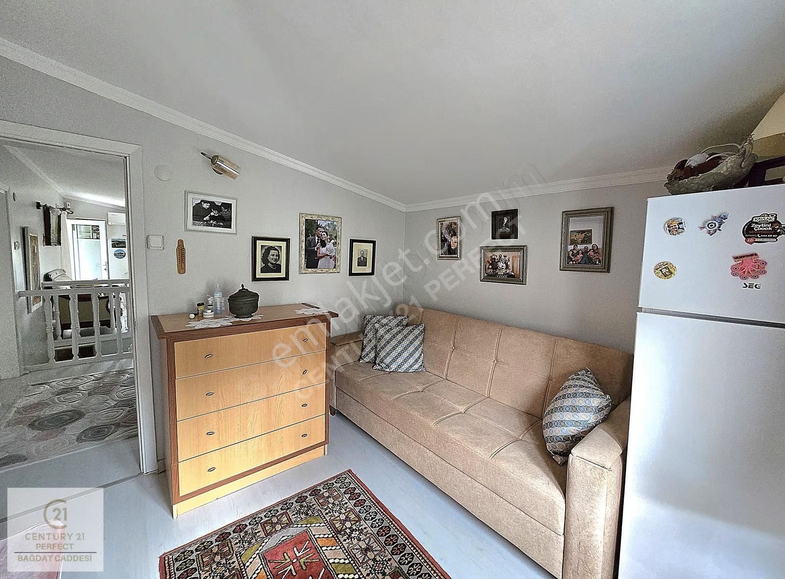 Site İçerisinde Doğa Manzaralı Havuzlu Bahçeli Bakımlı Villa - Görsel 33