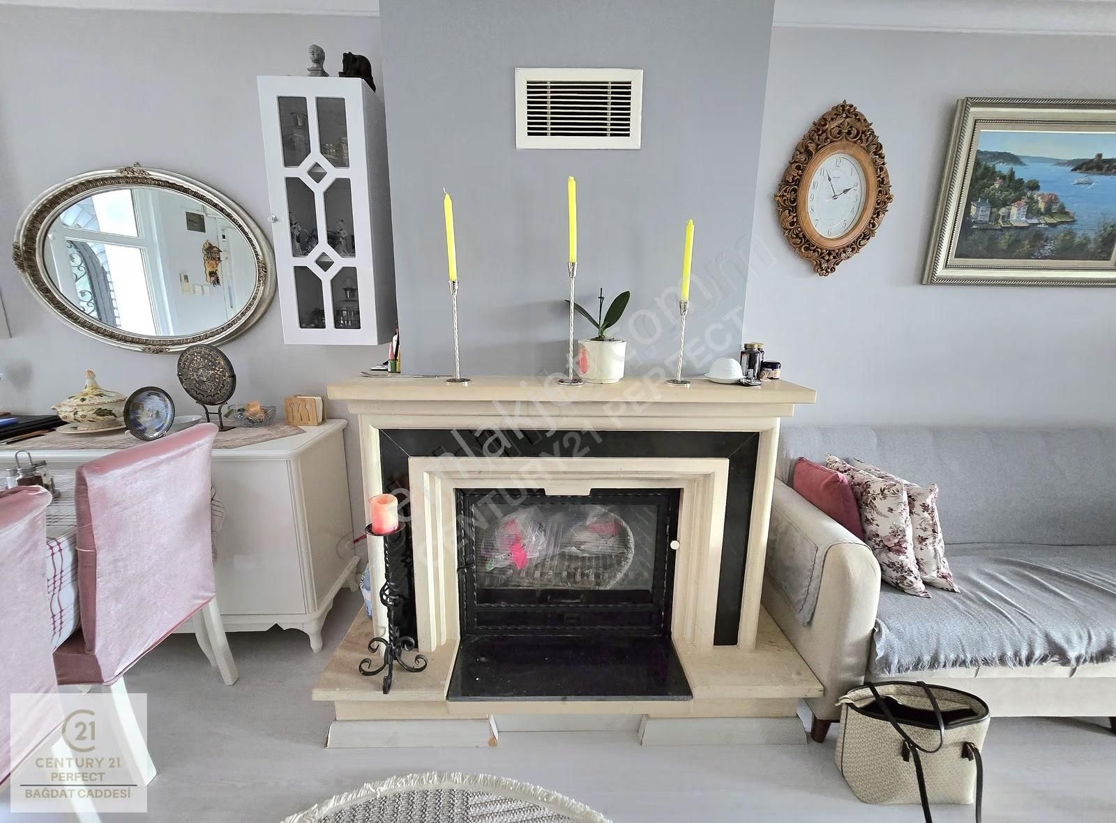 Site İçerisinde Doğa Manzaralı Havuzlu Bahçeli Bakımlı Villa - Görsel 19