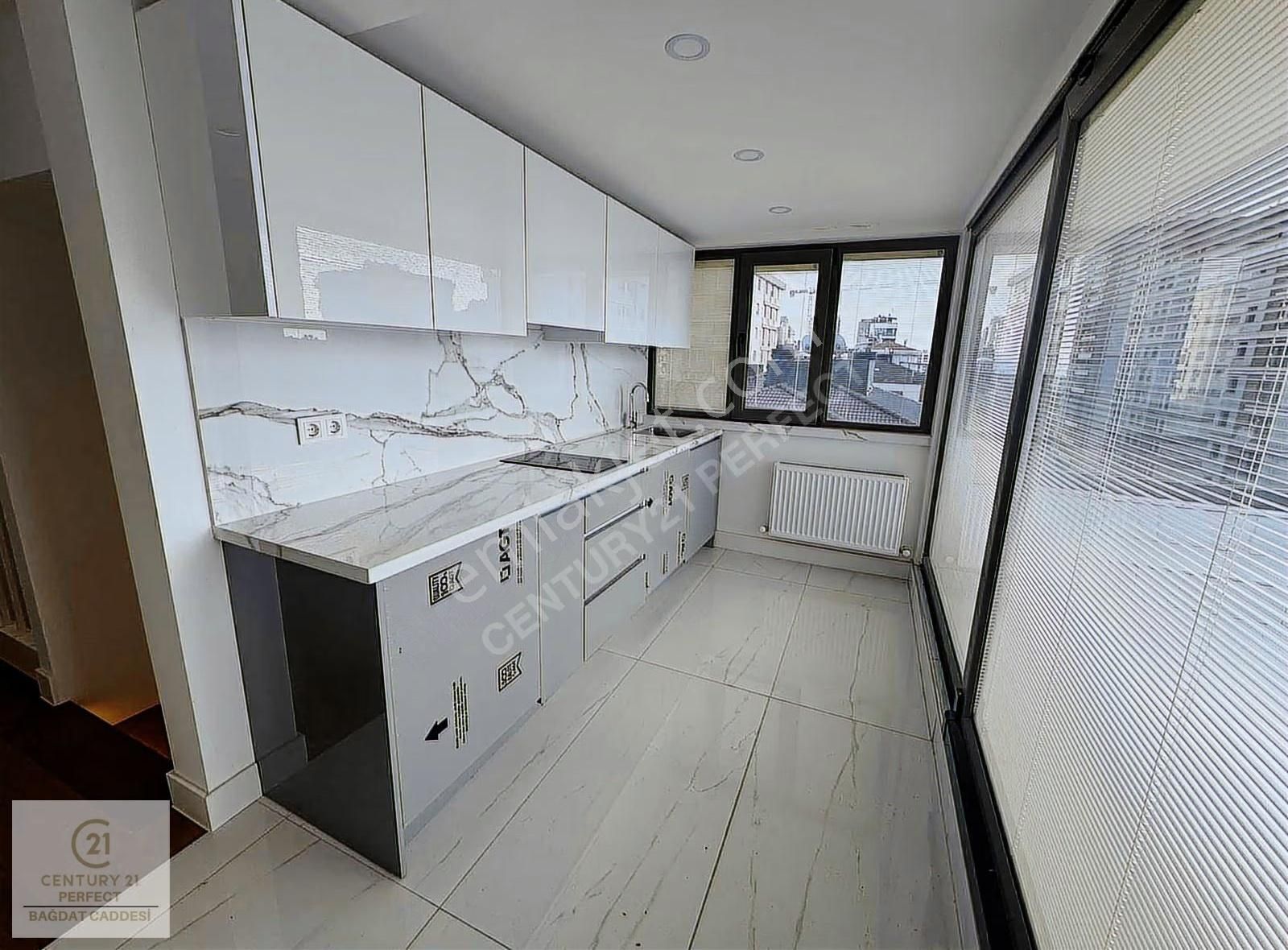 Caddebostan Sahilde Deniz Manzaralı 4+2 İskanlı Dubleks - Görsel 5