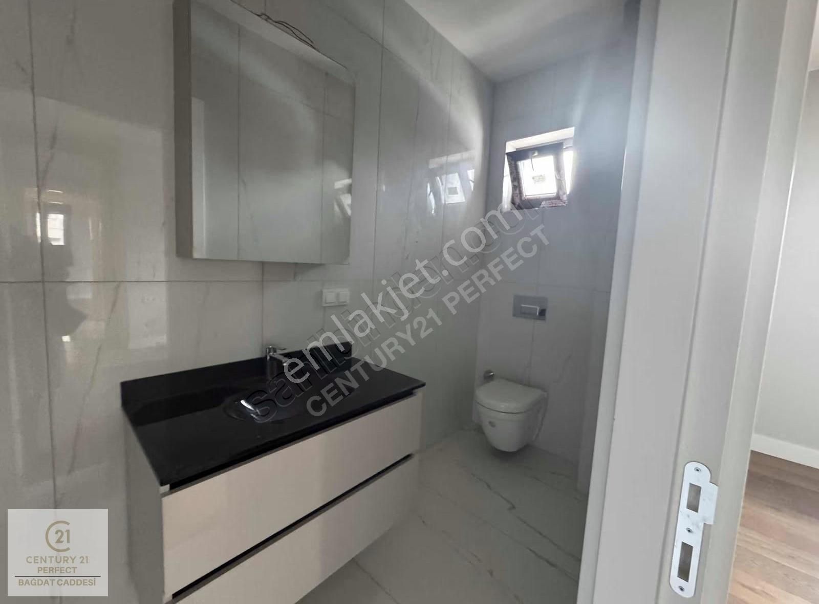 Caddebostan Sahilde Deniz Manzaralı 4+2 İskanlı Dubleks - Görsel 35