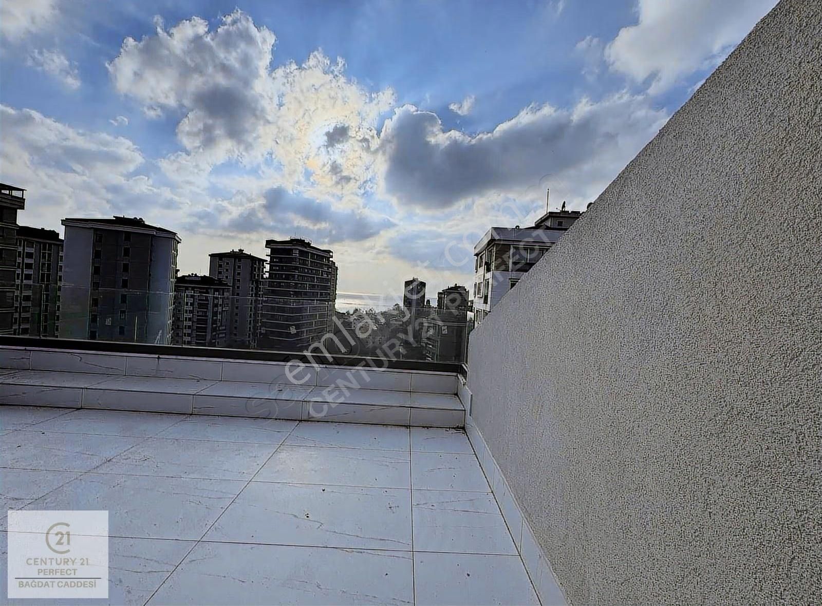 Caddebostan Sahilde Deniz Manzaralı 4+2 İskanlı Dubleks - Görsel 17