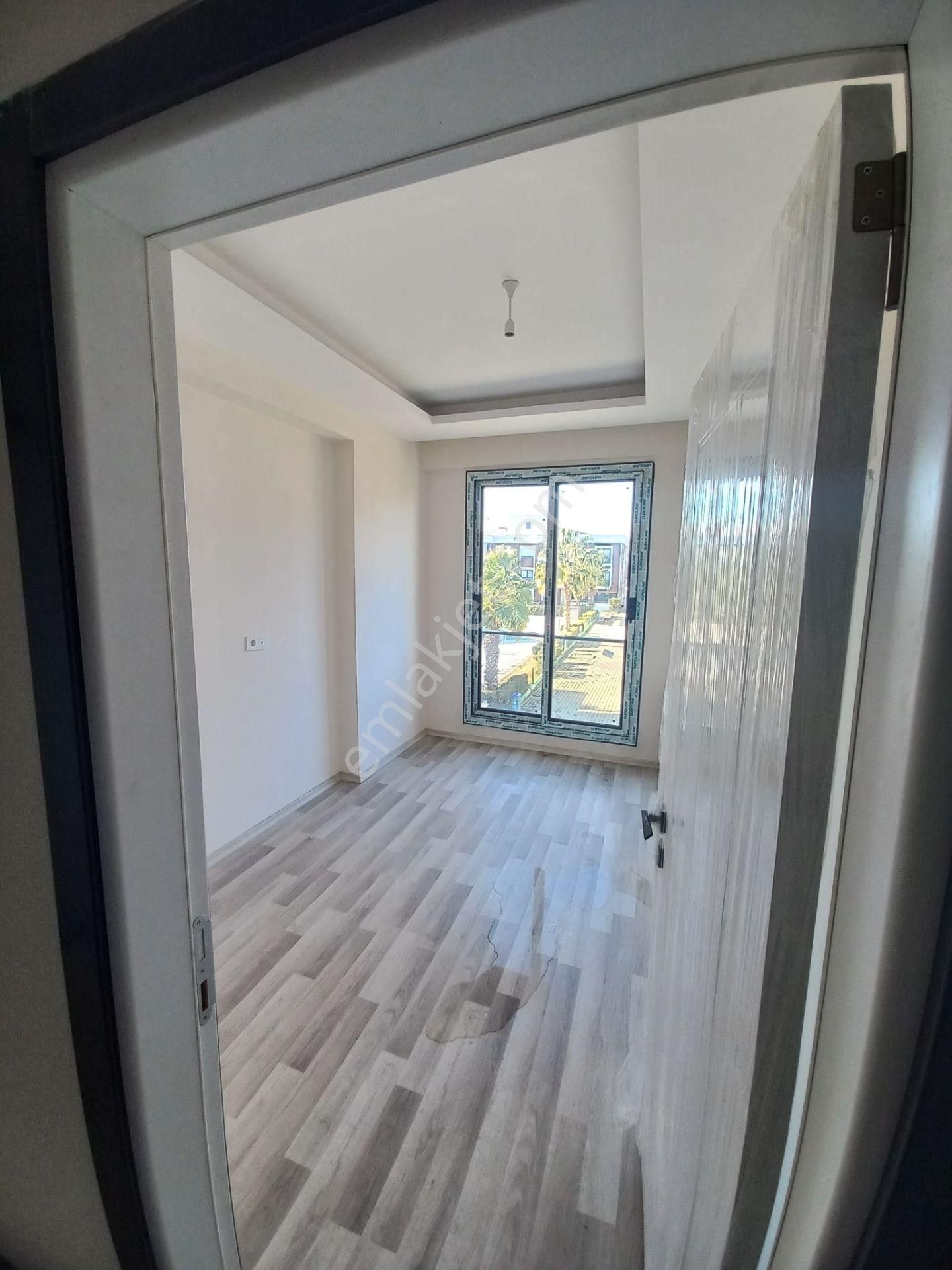 Turpa Lotustan Bahçelievler Florya Sitesinde Satılık Fırsat Daireler - Görsel 10