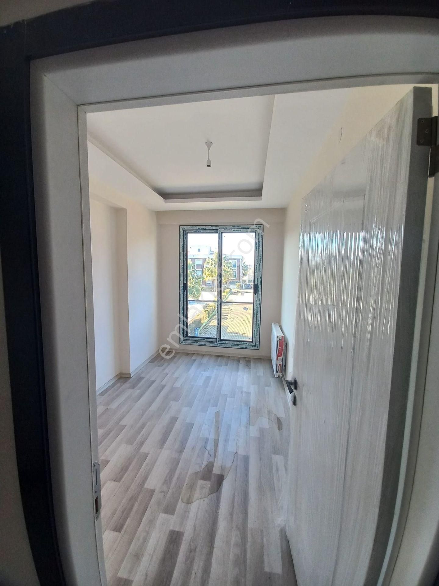 Turpa Lotustan Bahçelievler Florya Sitesinde Satılık Fırsat Daireler - Görsel 11