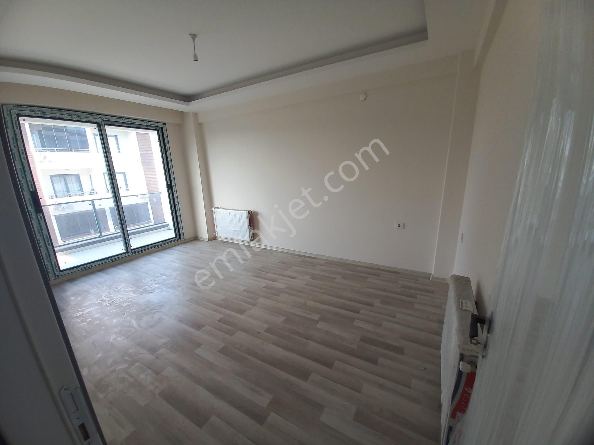 Turpa Lotustan Bahçelievler Florya Sitesinde Satılık Fırsat Daireler - Görsel 8