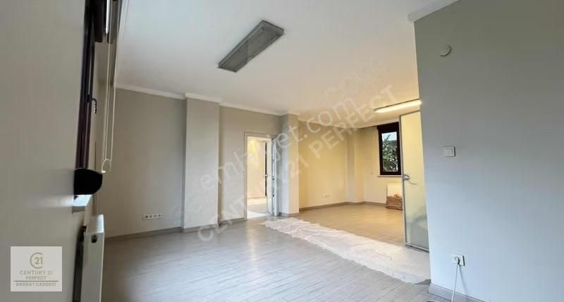 Merdivenköyde Kiralık 3+1 Ofis Katı - Görsel 10