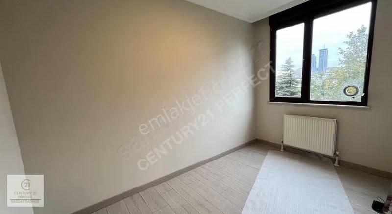 Merdivenköyde Kiralık 3+1 Ofis Katı - Görsel 9