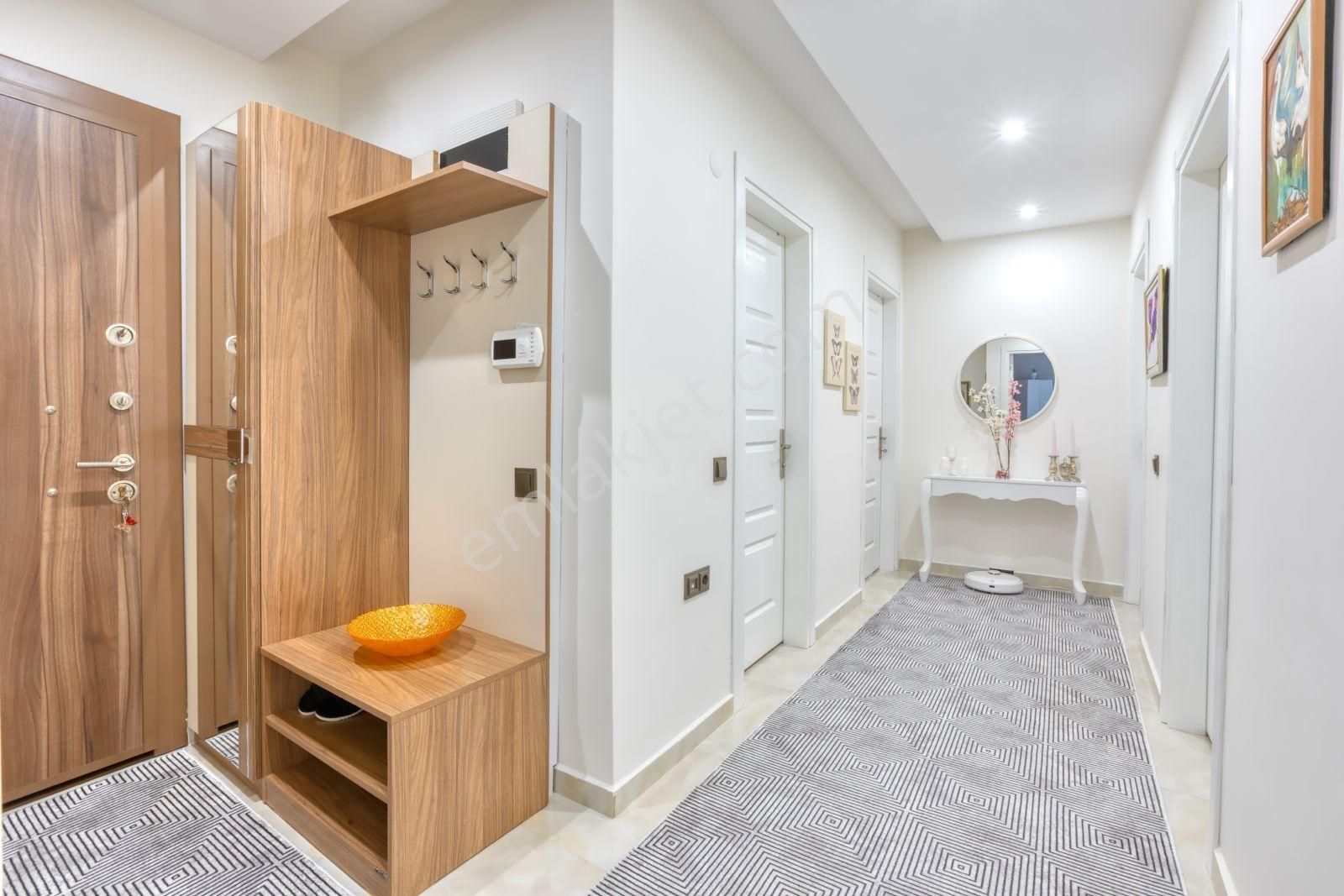 Tepe Sugözü’nde Deniz Ve Kale Manzaralı, Ayrı Mutfaklı 2+1 Daire - Görsel 17