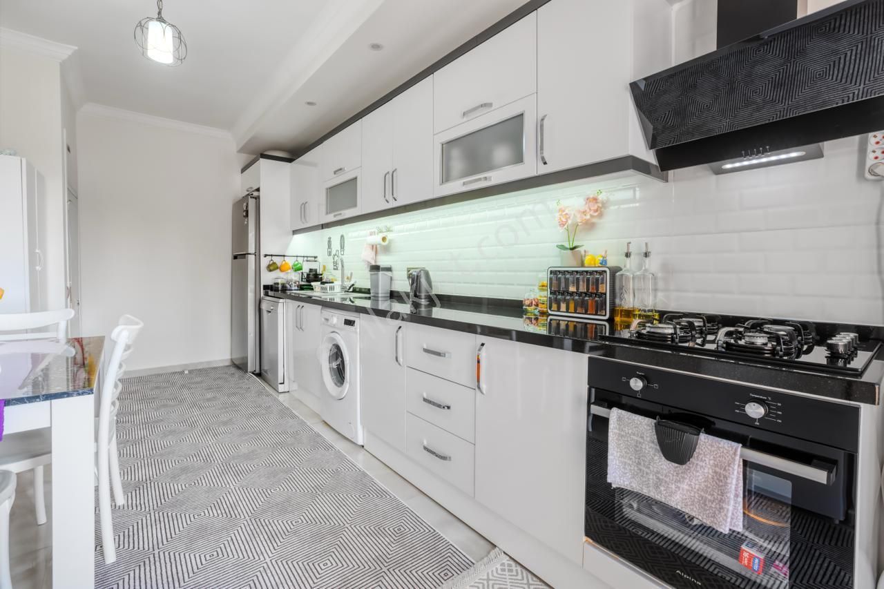 Tepe Sugözü’nde Deniz Ve Kale Manzaralı, Ayrı Mutfaklı 2+1 Daire - Görsel 9