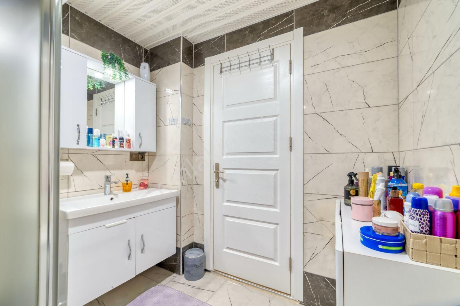 Tepe Sugözü’nde Deniz Ve Kale Manzaralı, Ayrı Mutfaklı 2+1 Daire - Görsel 21