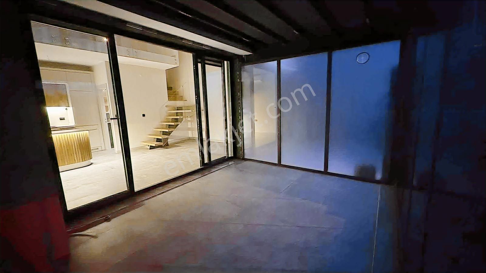 İzmir Buca Tınaztepe Mahallesi Satılık 1+1 Loft Daire Cb-ph - Görsel 2