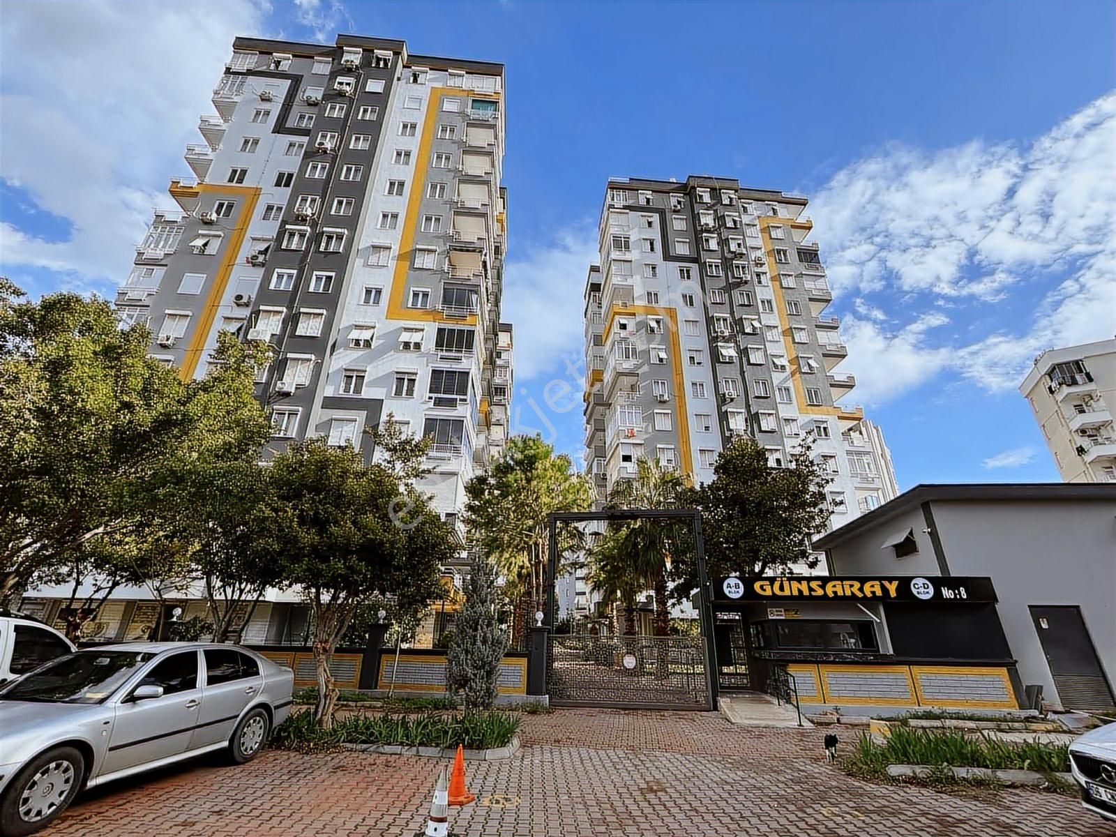 Konyaaltı Uncalıda Site İçinde 3+1 Geniş Kiralık Daire