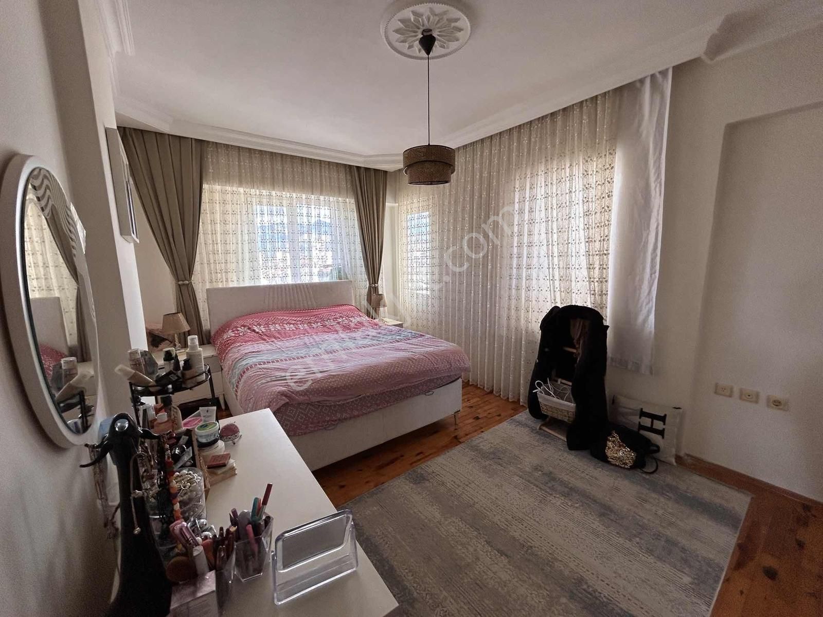 Konyaaltı Uncalıda Site İçinde 3+1 Geniş Kiralık Daire - Görsel 2