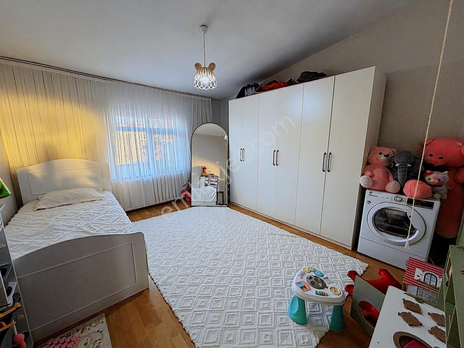 Kanarya Üst Bölge'de Güney Cephe, Teraslı 2+1 Satılık Daire - Görsel 17