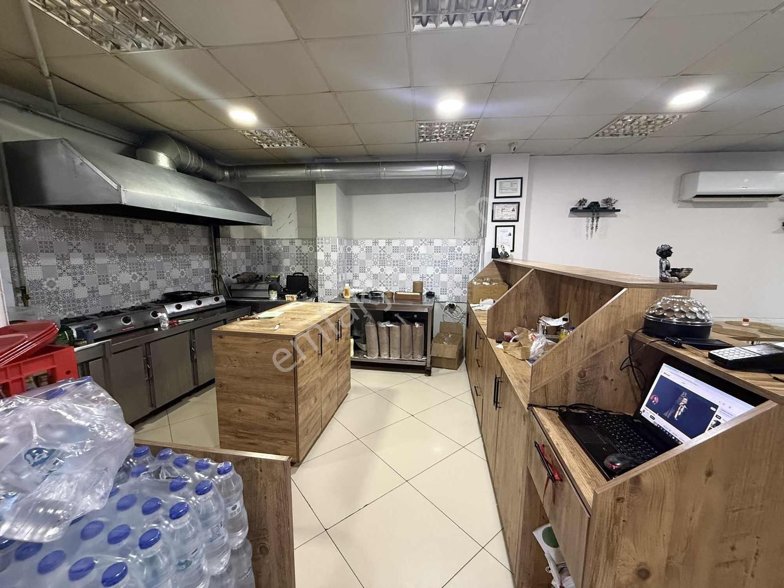 Newcıty Emlaktan | Çarşıda Devren Kiralık Restoran - Görsel 8