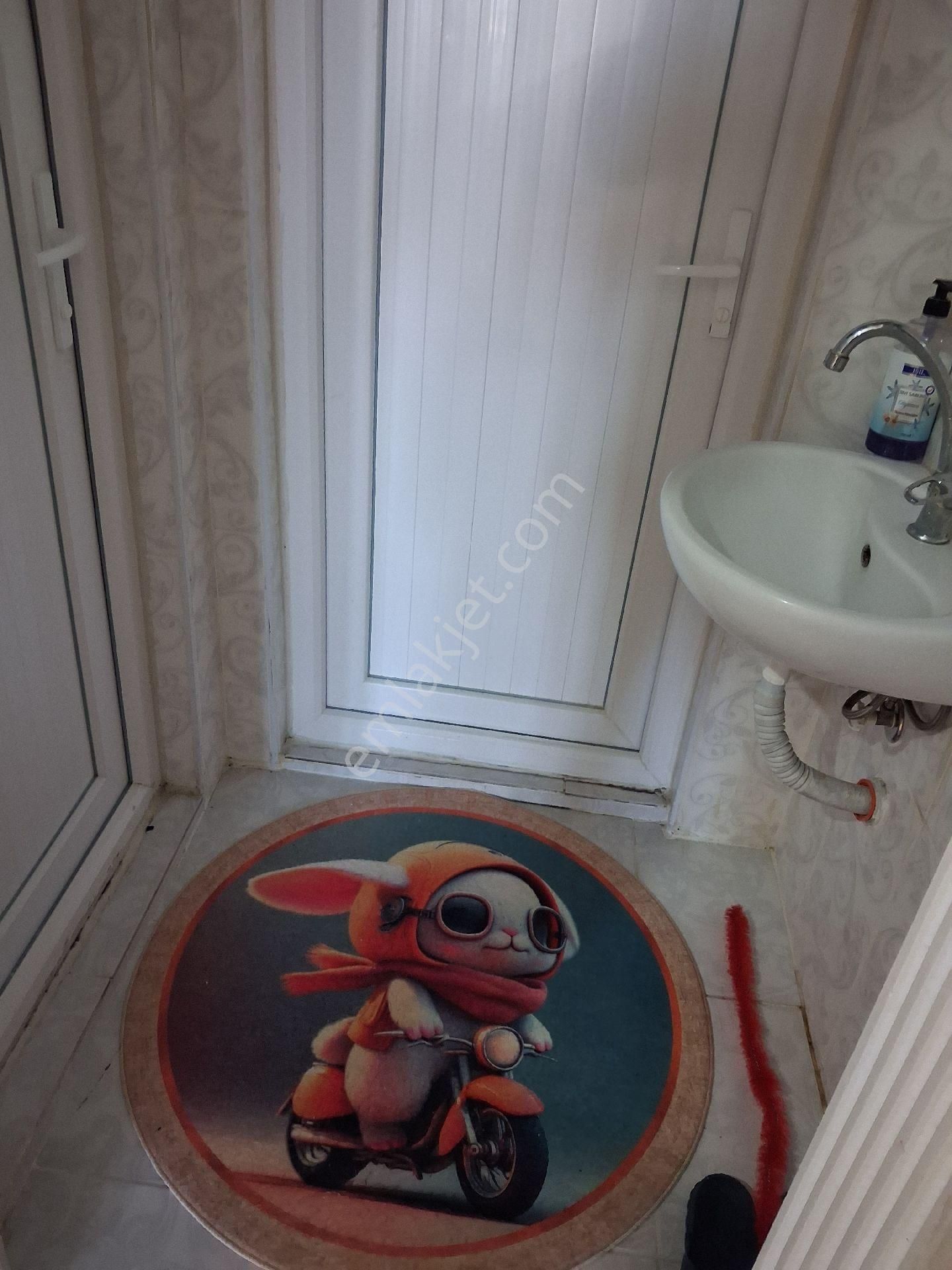 Tuşba Emlaktan Satılık Ara Kat İskanlı 2+1 - Görsel 18