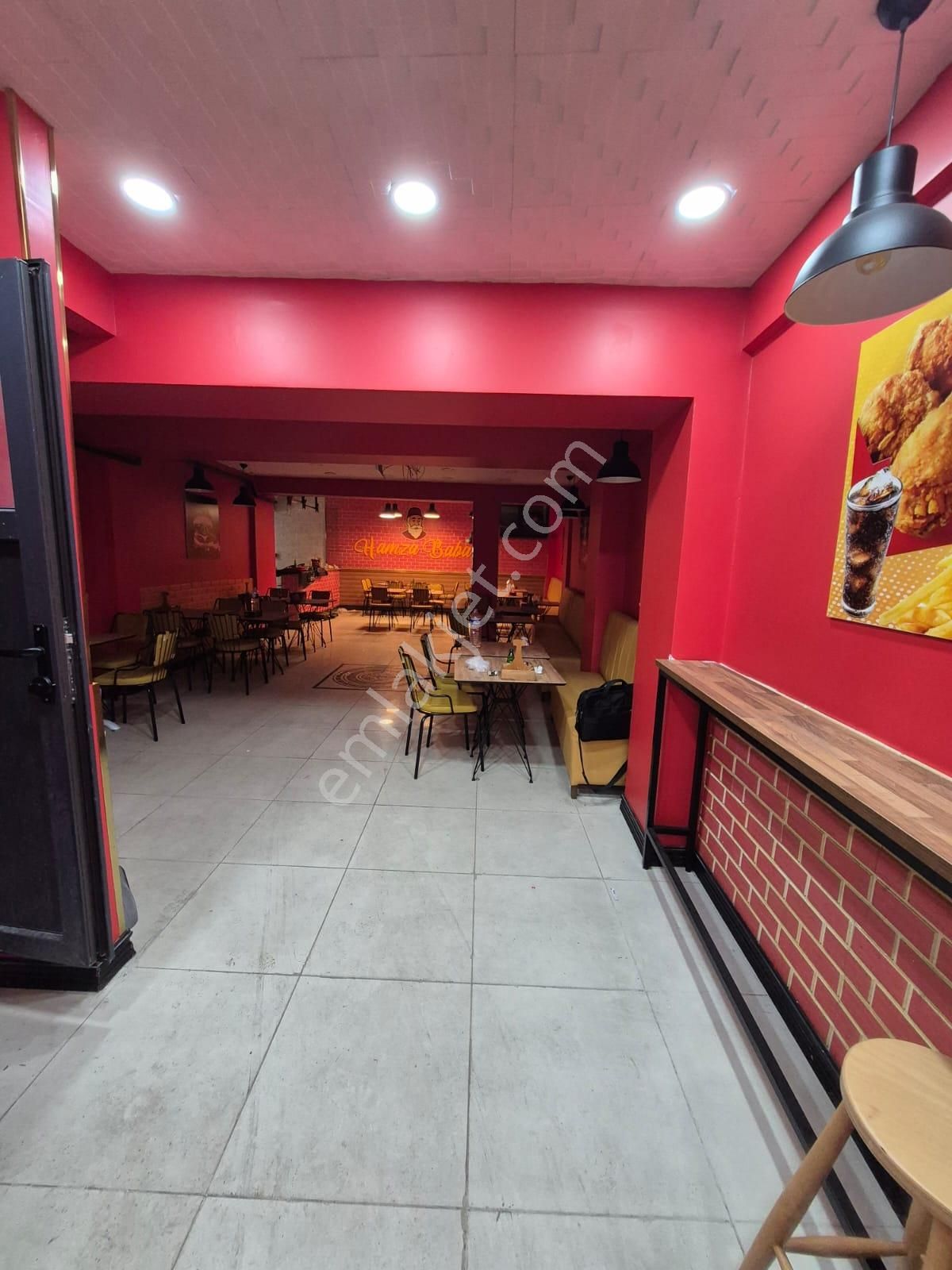 Fatih Aksaray Meydanı İskenderpaşa Kiralık 150 M2 Kafe Lokanta - Görsel 3