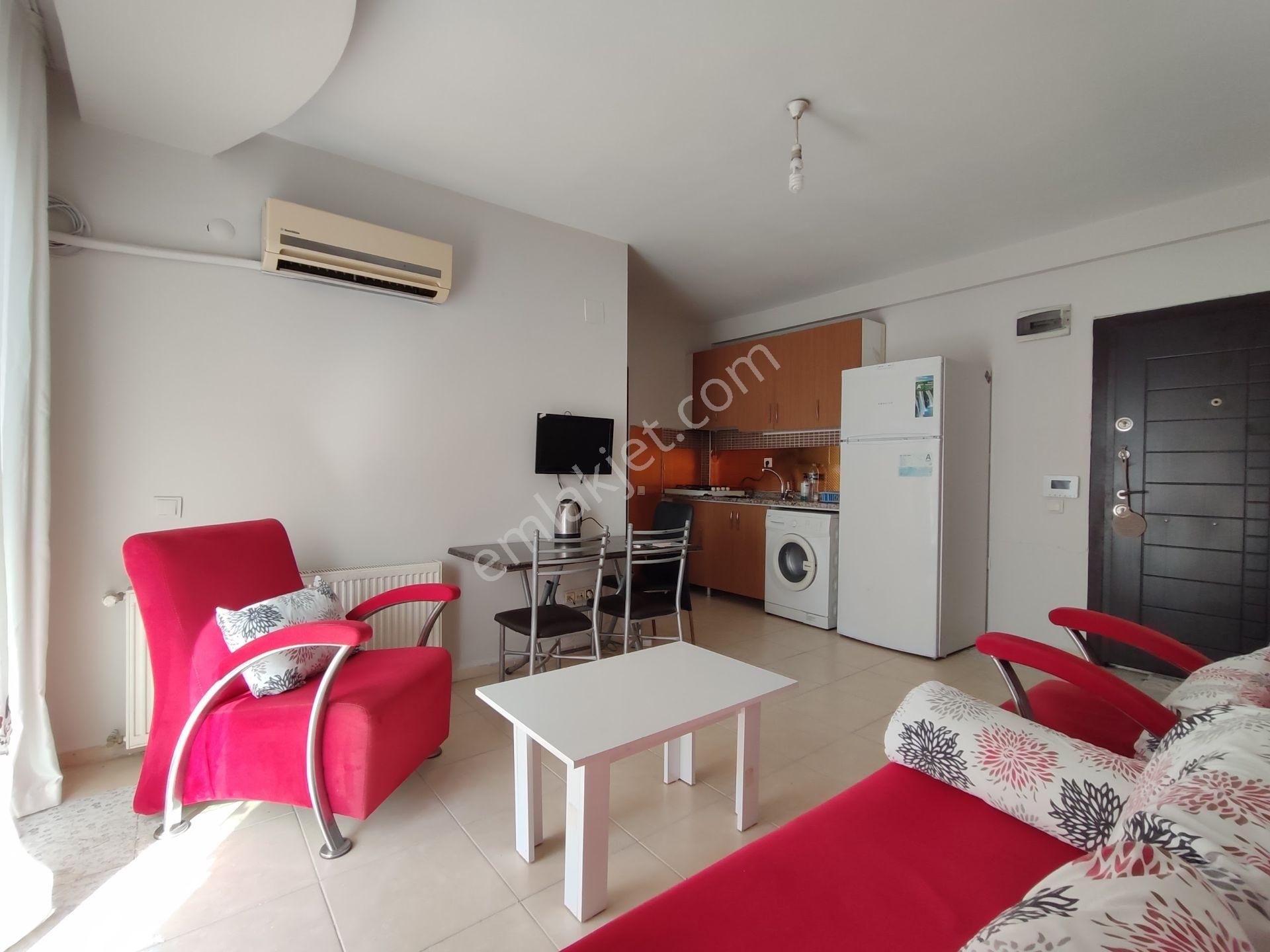 A'dan Üni Cad. Gönül Kahvesi Arkası Eşyalı 1+1 Daire