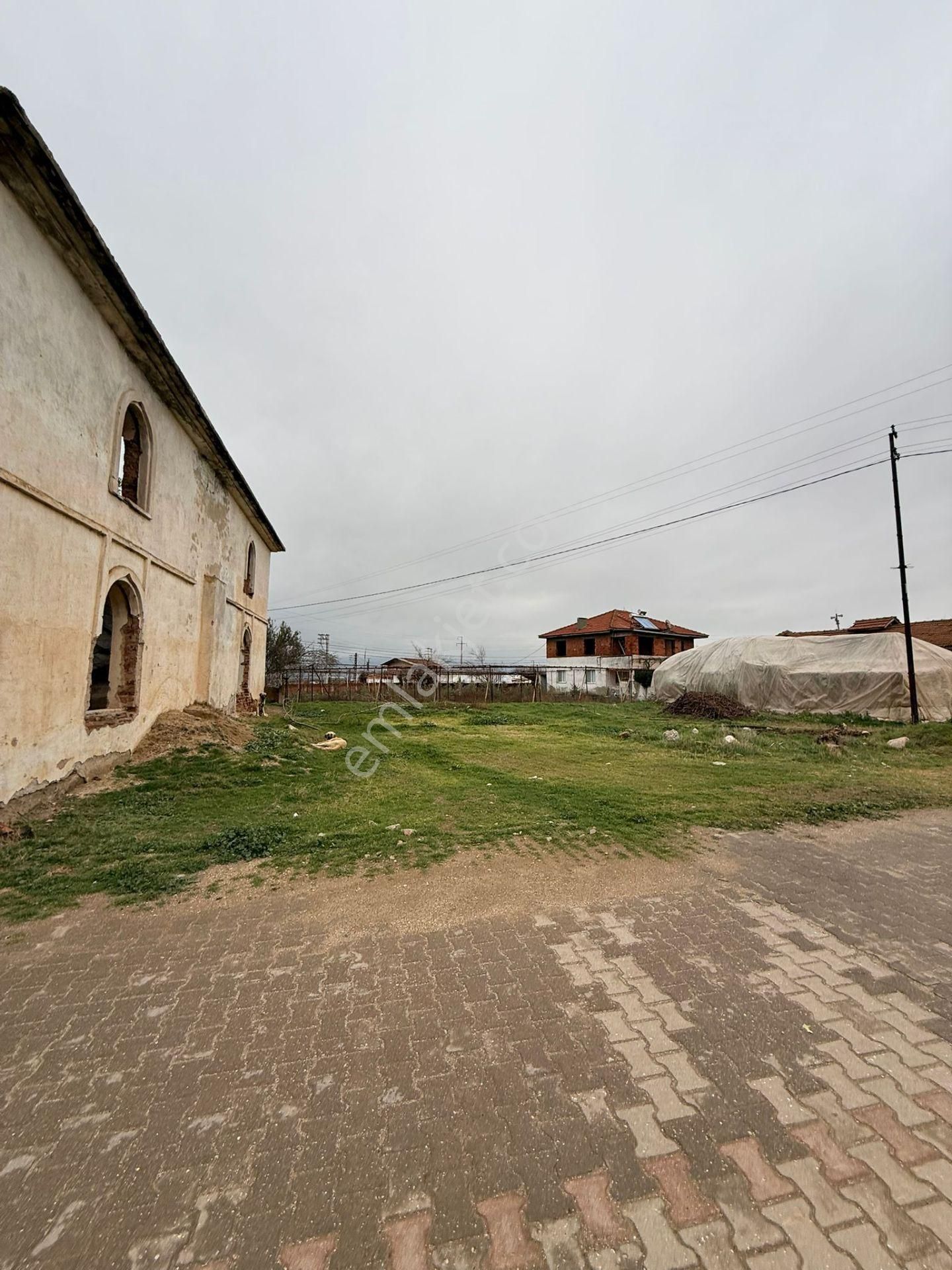 Manisa Alaşehir Alper Gayrimenkulden Akkeçili Mah. Toplam 1386m2 Müstakil Arsa - Görsel 3