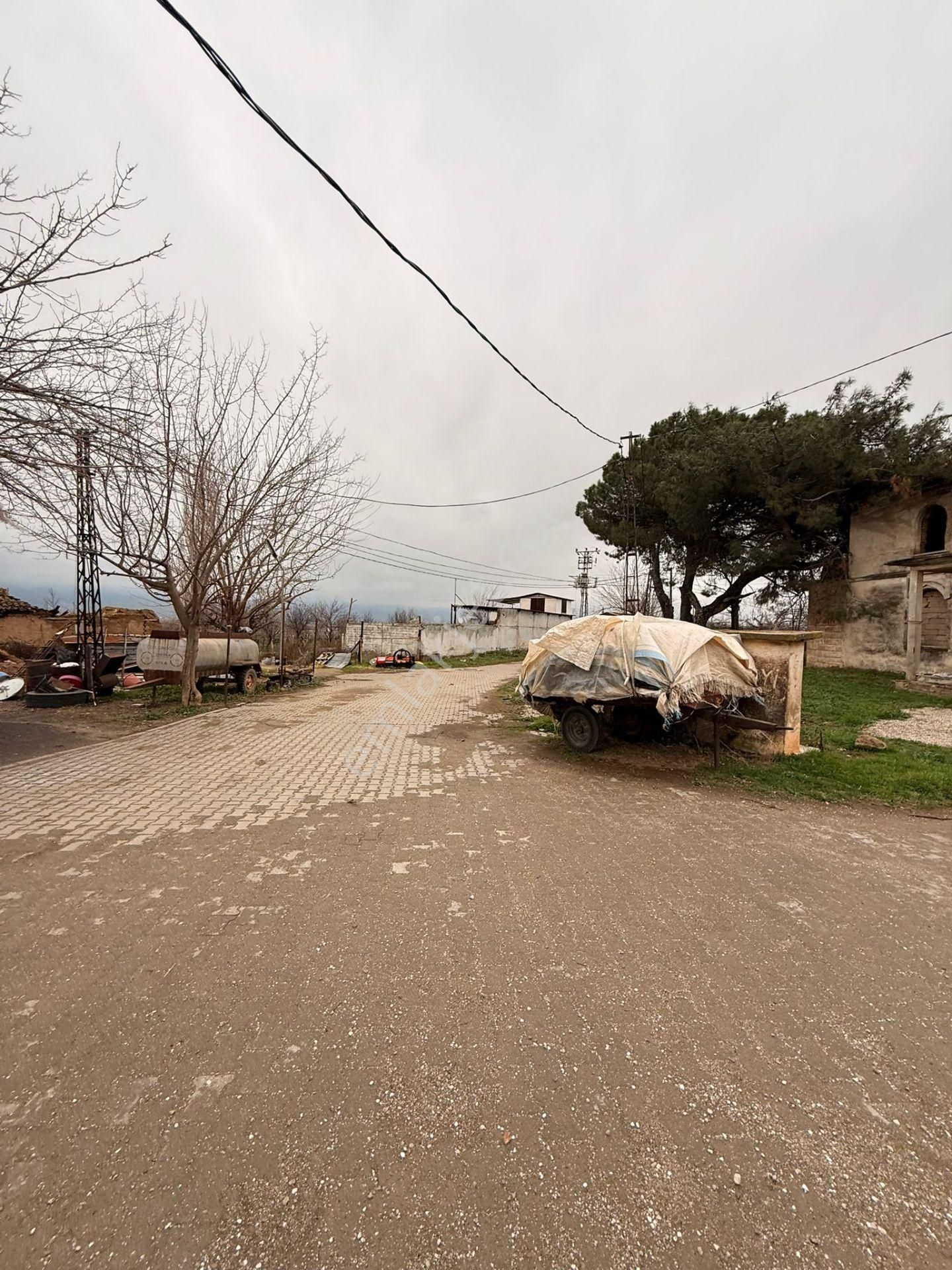 Manisa Alaşehir Alper Gayrimenkulden Akkeçili Mah. Toplam 1386m2 Müstakil Arsa - Görsel 13