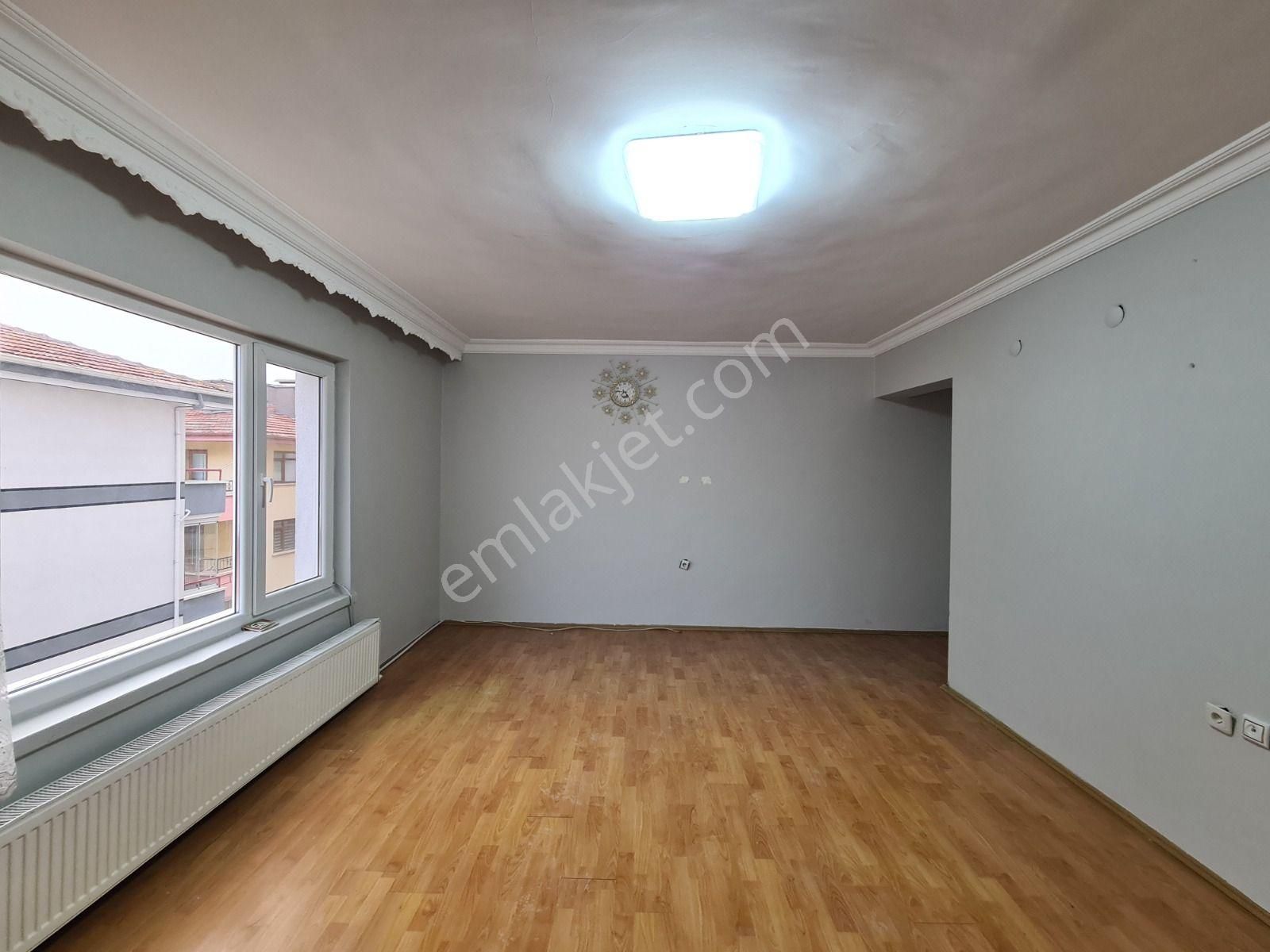 Özlem Cad. & Selim Cad. Arasında Yapılı Kat Konumlu Kiralık 3+1 - Görsel 7