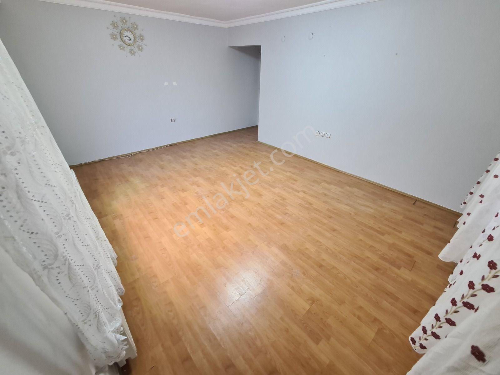 Özlem Cad. & Selim Cad. Arasında Yapılı Kat Konumlu Kiralık 3+1 - Görsel 9