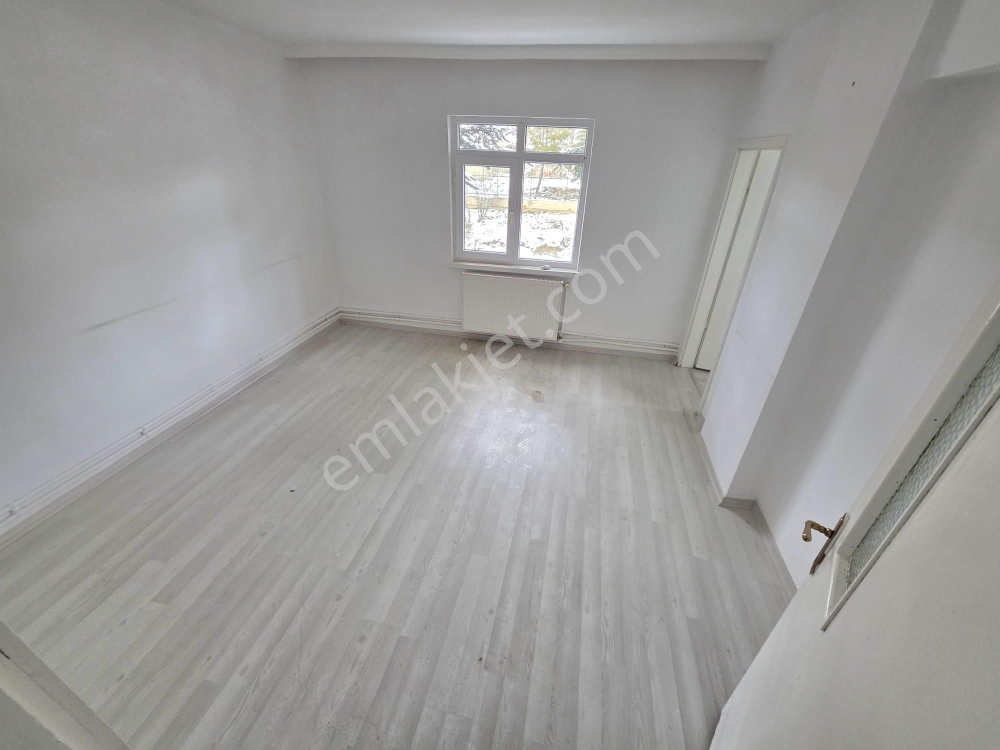 İnce Emlak! Tan Büyük Kayaş' Ta Tren İstasyon Dibi Ara Kat Güney Cephe 3+1 Daire - Görsel 18