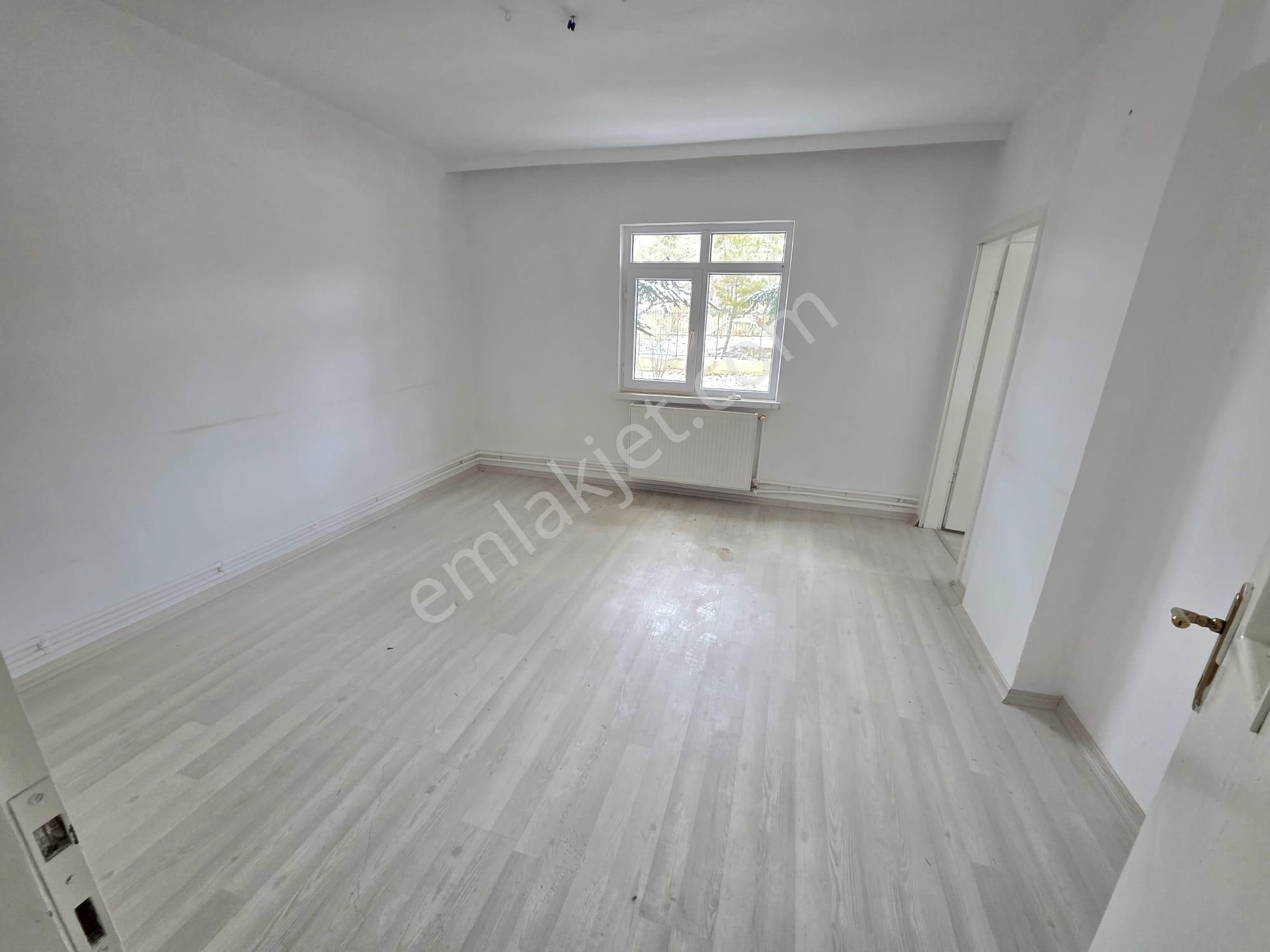 İnce Emlak! Tan Büyük Kayaş' Ta Tren İstasyon Dibi Ara Kat Güney Cephe 3+1 Daire - Görsel 26