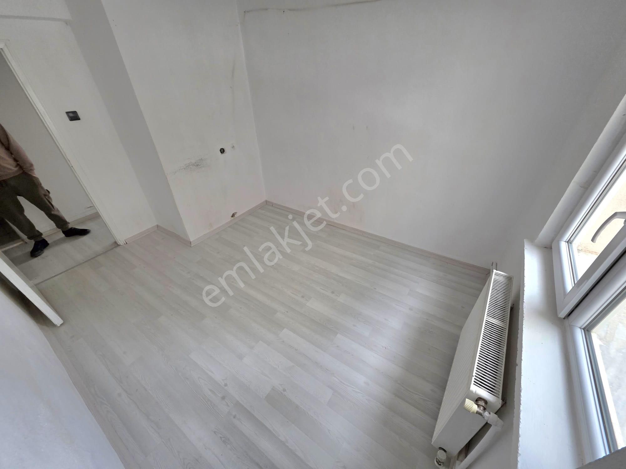 İnce Emlak! Tan Büyük Kayaş' Ta Tren İstasyon Dibi Ara Kat Güney Cephe 3+1 Daire - Görsel 17