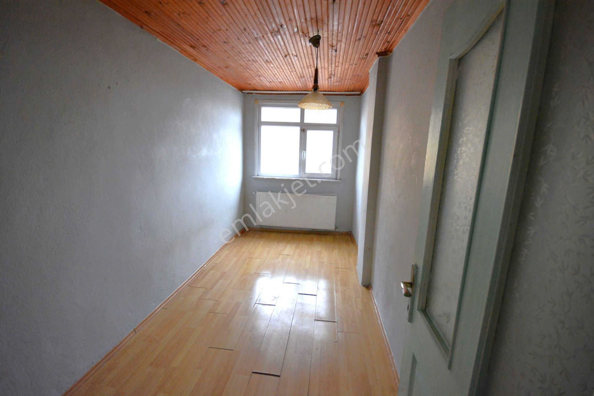 Satılık 85 M² Çok Uygun Fiyata!! 2+1 Toprak Hisseli Çatı Katı Daire - Görsel 14